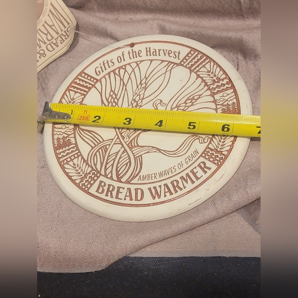 2002 Seneca Ceramics Corp. Heart Land Studios, Made in the USA Bread Warmer - Picture 11 of 11